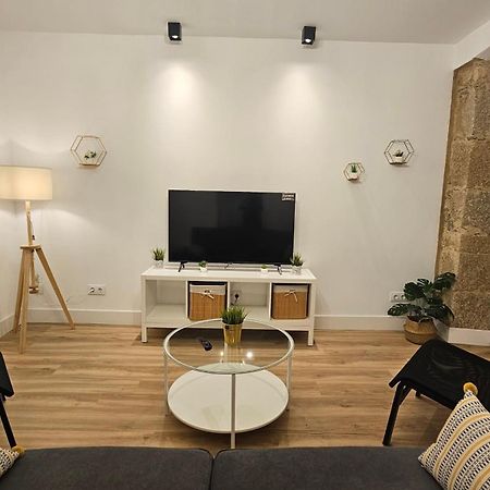Apartamentos En El Centro - Plaza De Amboage - Wifi Ferrol Exterior foto
