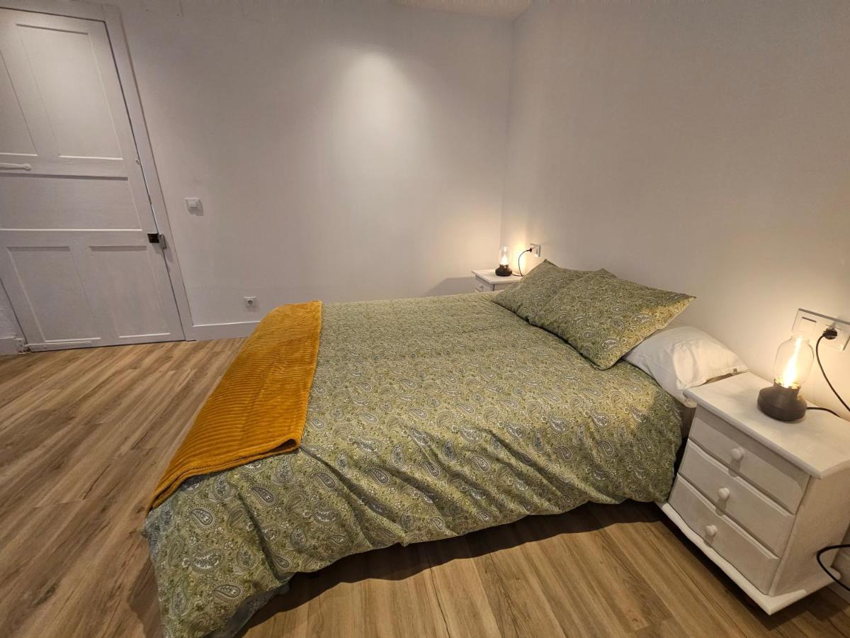 Apartamentos En El Centro - Plaza De Amboage - Wifi Ferrol Exterior foto